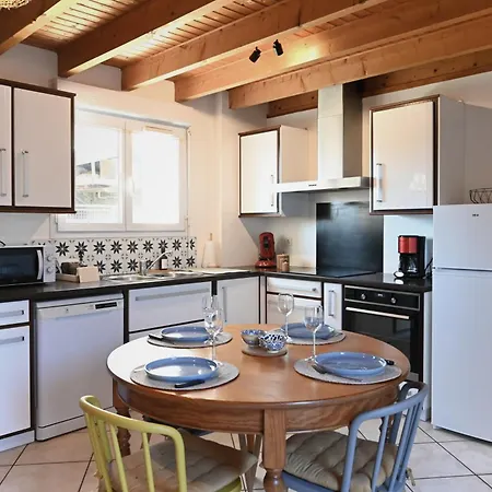 Tatil Evi Les Roses Tremieres - A 1km De La Gare Garage *